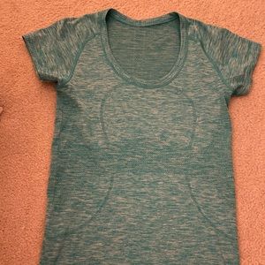 Lululemon teal swiftly tech shirt size 8